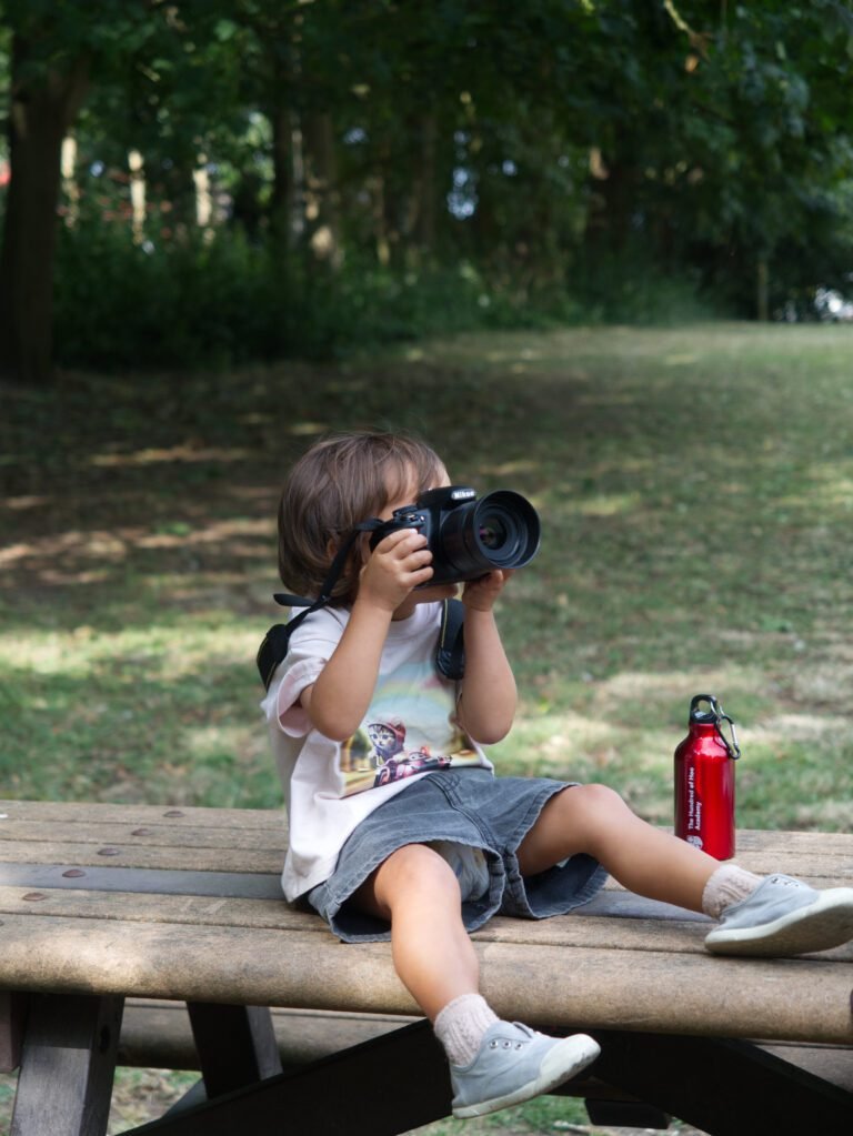 Family photographer Kent family photography in medway's broomhill park