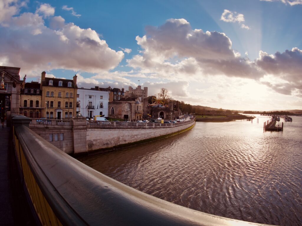 The 5 best outdoor portrait locations in Strood and Medway view of rochester castle from rochester bridge